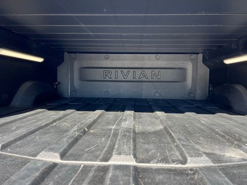 Used 2022 Rivian R1T Launch Edition image 21