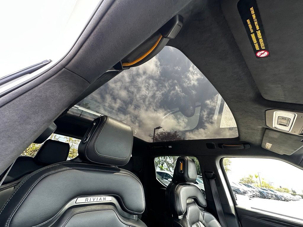 Used 2022 Rivian R1T Launch Edition AWD/4WD image 19