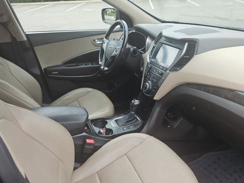 Used 2017 Hyundai Santa Fe Sport AWD/4WD image 12