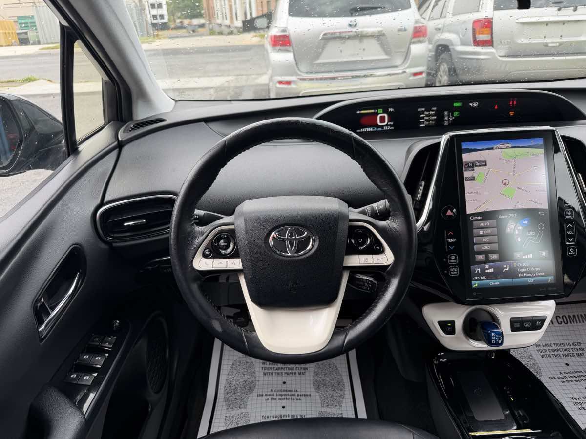 Used 2017 Toyota Prius Prime Premium FWD image 14