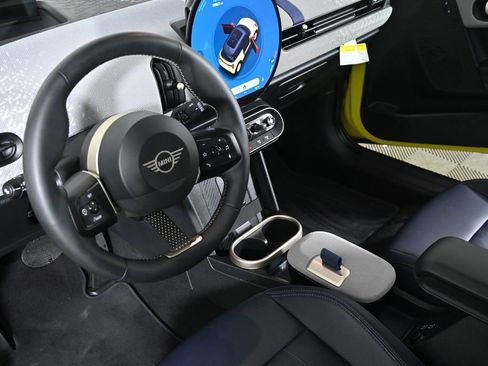 Certified 2025 MINI Cooper S image 11