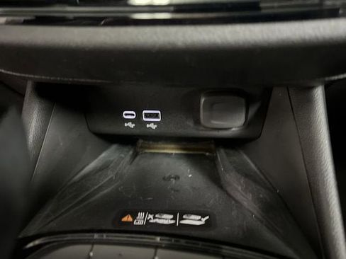 Certified 2024 Buick Envista Avenir image 34