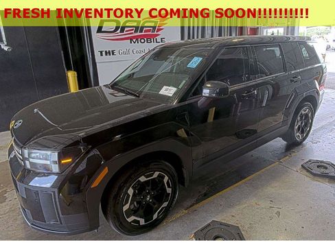 Used 2025 Hyundai Santa Fe SE image 1
