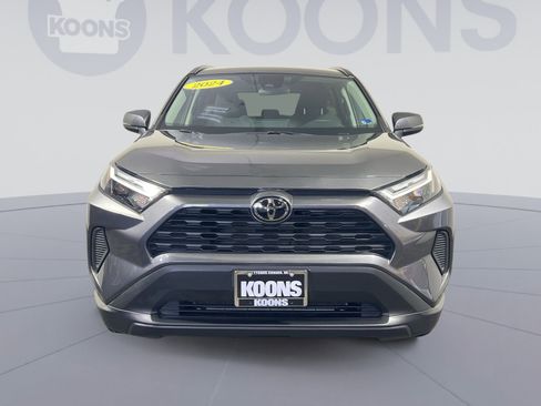 Used 2024 Toyota RAV4 XLE AWD/4WD image 11