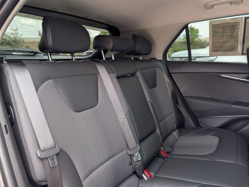 Certified 2025 Kia Niro EX FWD image 26