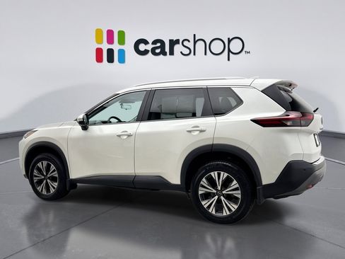 Used 2023 Nissan Rogue SV w/ SV Premium B Package AWD/4WD image 3