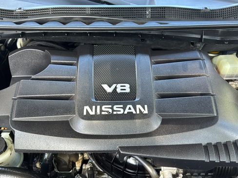 Used 2019 Nissan Titan PRO-4X w/ Pro-4x Convenience Package image 46