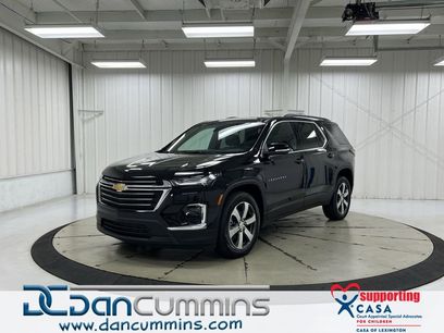 Used 2023 Chevrolet Traverse LT w/ LT Premium Package