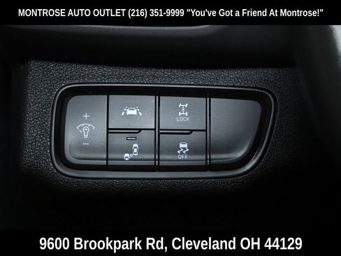 Used 2019 Hyundai Santa Fe SE image 38