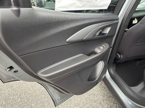 New 2026 Chevrolet TrailBlazer LS w/ LS Convenience Package FWD image 17