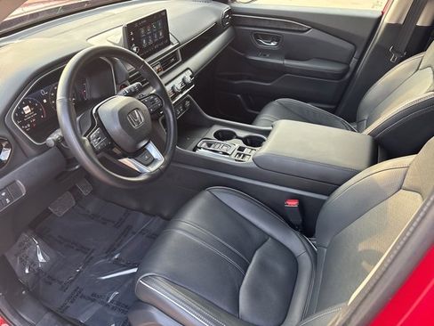 Used 2024 Honda Pilot Elite image 12