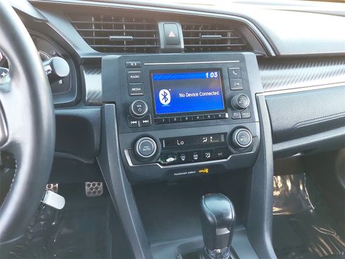 Used 2017 Honda Civic Sport image 19