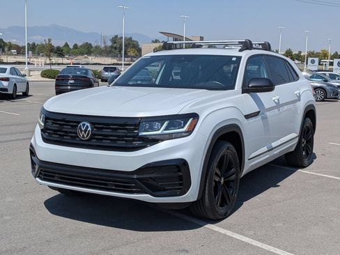 Used 2023 Volkswagen Atlas Cross Sport SEL R-Line AWD/4WD image 7