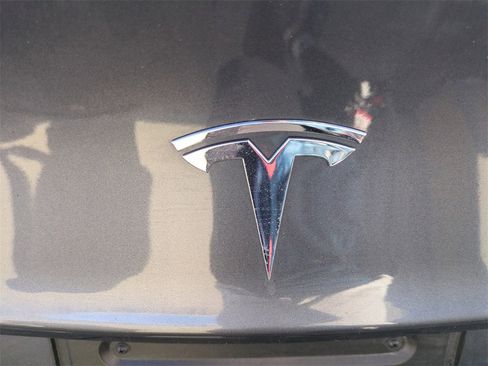Used 2022 Tesla Model 3 Long Range image 13