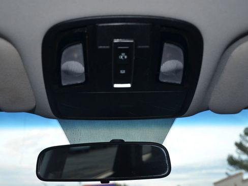 Used 2018 Kia Sorento LX image 25