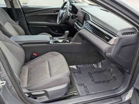 Used 2025 Toyota Camry LE w/ Convenience Package FWD image 5