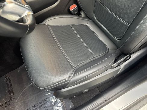 Used 2023 Mercedes-Benz GLC 300 4MATIC image 28