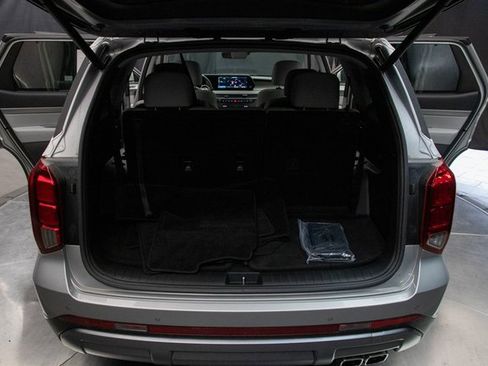 Used 2024 Hyundai Palisade SEL w/ Premium Package image 20