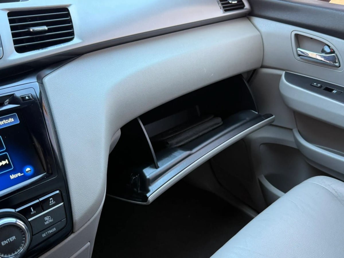 Used 2016 Honda Odyssey EX-L image 59