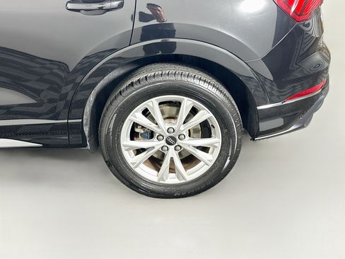 Used 2022 Audi Q3 2.0T Premium AWD/4WD image 11