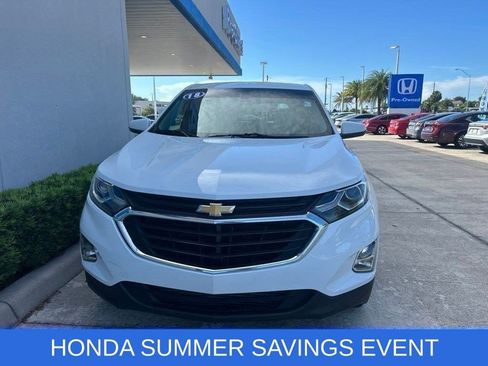 Used 2018 Chevrolet Equinox LT FWD image 2