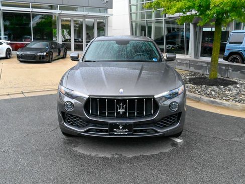 Used 2020 Maserati Levante S AWD/4WD image 2