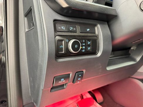 Used 2024 Ford F250 Lariat w/ Lariat Ultimate Package AWD/4WD image 14