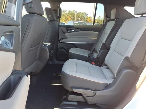 New 2026 Chevrolet Traverse LT w/ Driver Confidence Package image 14