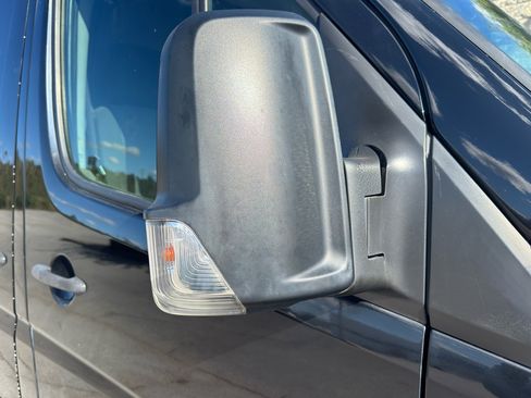 Used 2012 Mercedes-Benz Sprinter 2500 image 12