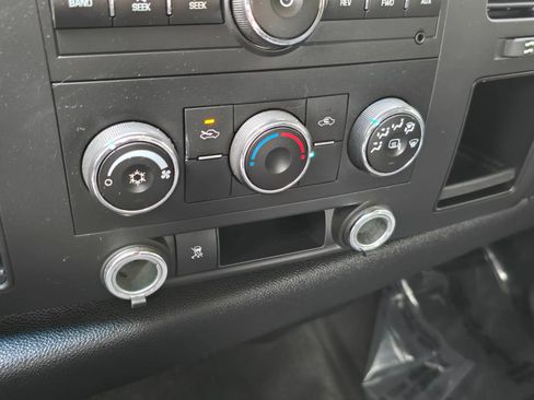 Used 2010 Chevrolet Silverado 1500 LT RWD image 28