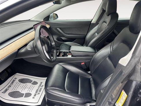Used 2019 Tesla Model 3 Long Range image 9