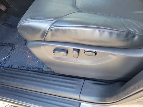 Used 2021 Nissan Armada SL w/ Captain's Chairs Package AWD/4WD image 22