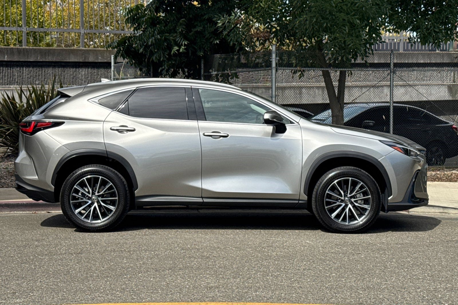 Used 2024 Lexus NX 350h AWD image 8