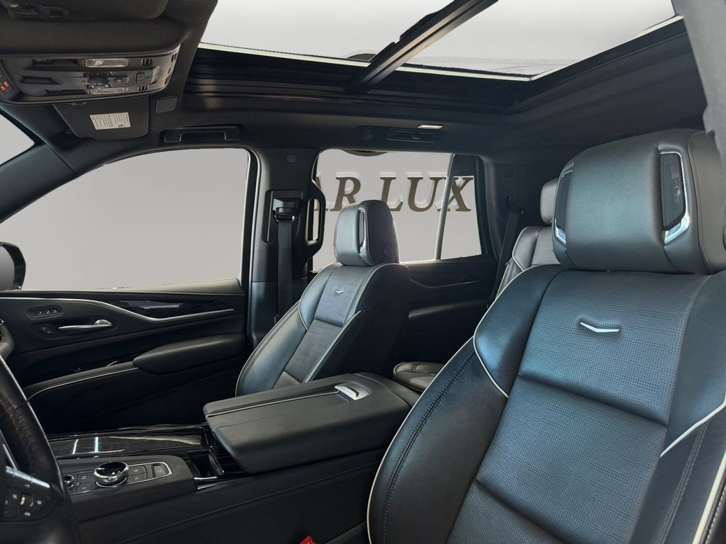 Used 2022 Cadillac Escalade Sport w/ Touring Package AWD/4WD image 9
