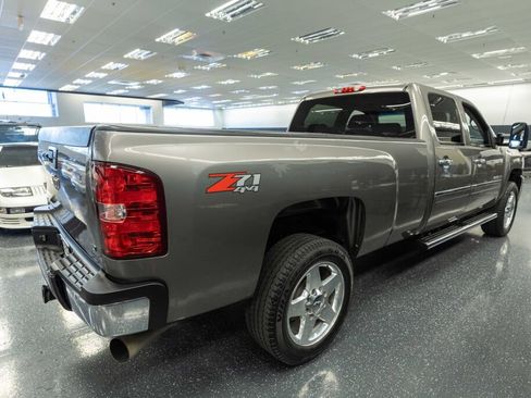 Used 2014 Chevrolet Silverado 2500 LT w/ Custom Sport Truck Package image 7