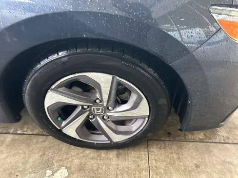 Used 2019 Honda Insight EX image 26