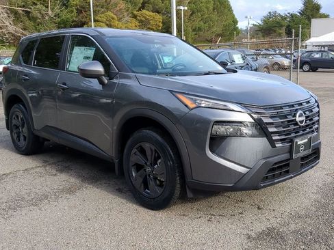 New 2026 Nissan Rogue SV image 2