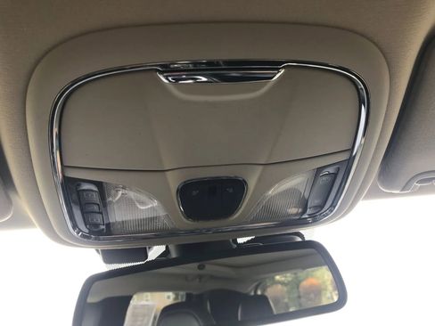 Used 2016 Jeep Cherokee Trailhawk w/ Comfort/Convenience Group image 32