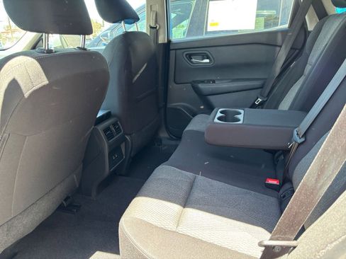 Used 2025 Nissan Rogue SV FWD image 28
