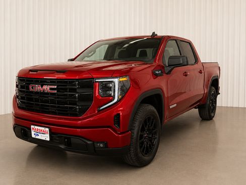 Used 2024 GMC Sierra 1500 Elevation AWD/4WD image 3