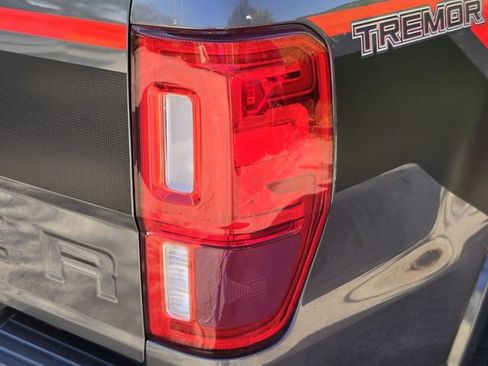 Used 2021 Ford Ranger Lariat w/ Tremor Off-Road Package AWD/4WD image 9