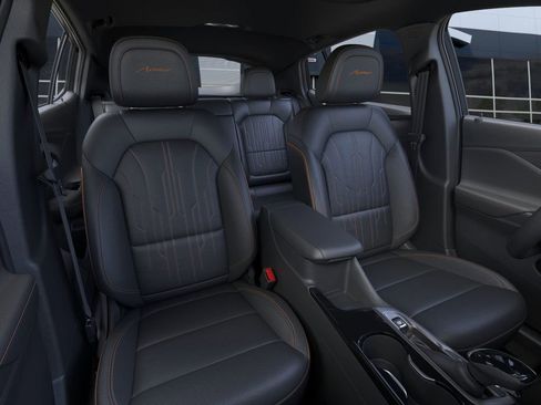 New 2025 Buick Envista Avenir image 16