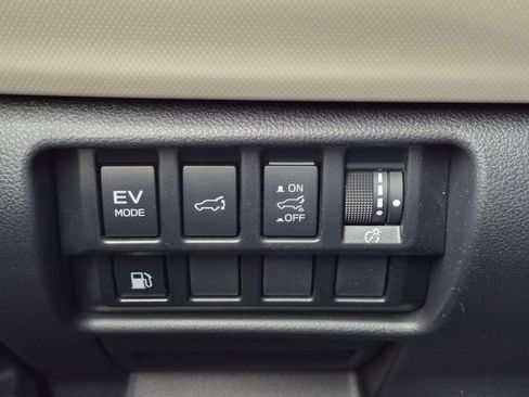 Used 2025 Subaru Forester Limited AWD/4WD image 18