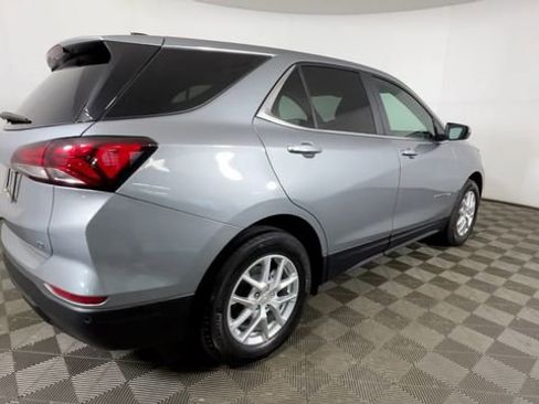 Used 2024 Chevrolet Equinox LT FWD image 4