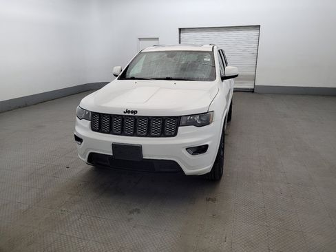 Used 2021 Jeep Grand Cherokee Laredo X AWD/4WD image 15