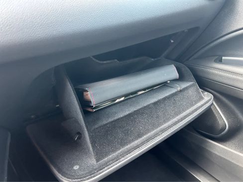 Used 2018 Alfa Romeo Stelvio AWD image 23