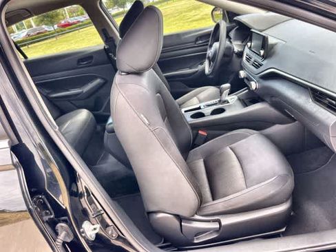 Used 2024 Nissan Altima 2.5 S FWD image 12
