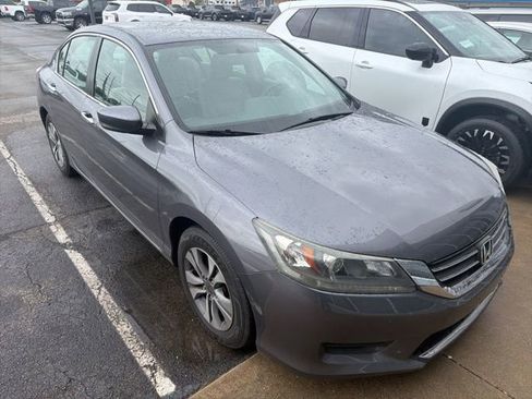 Used 2015 Honda Accord LX image 4