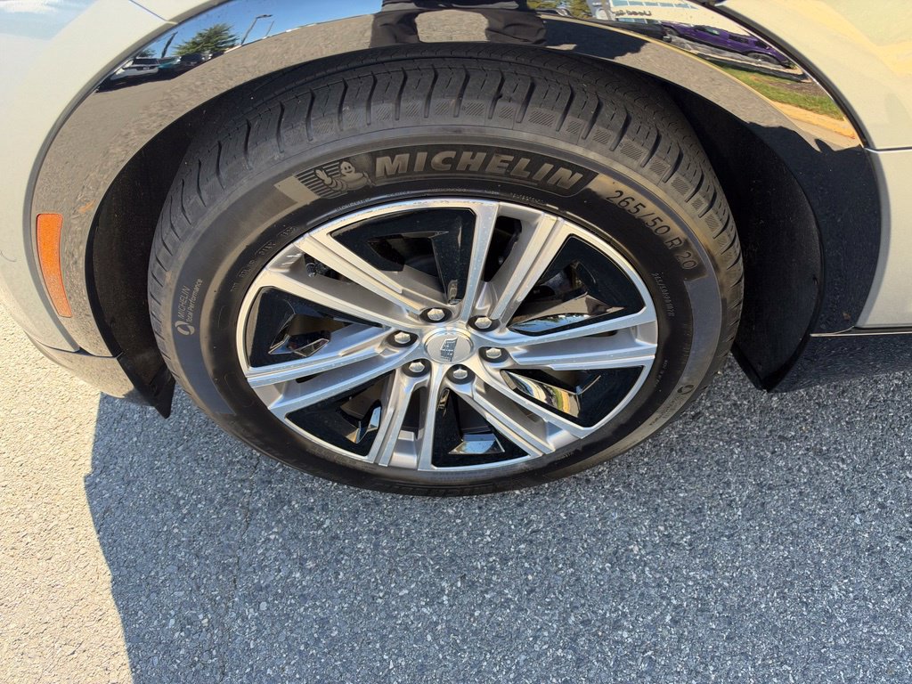 Used 2024 Cadillac Lyriq Luxury AWD/4WD image 13