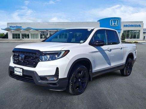 Certified 2025 Honda Ridgeline Black Edition image 1